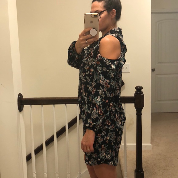 Navy floral dress - Picture 5 of 8